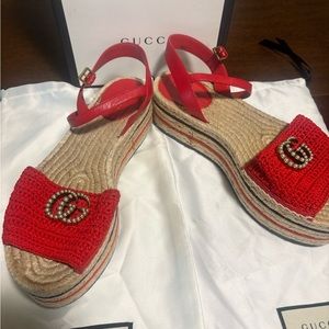 Gucci Pearls Sandals🤍